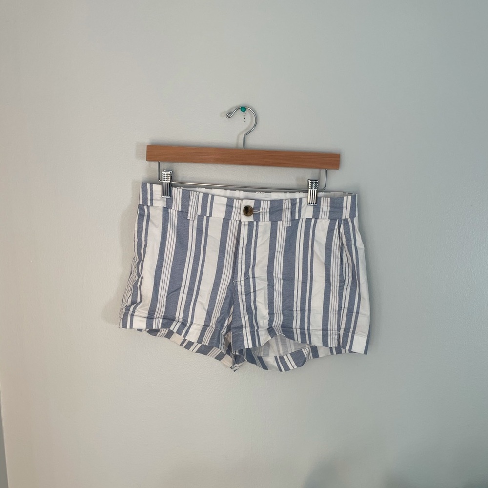 Women’s everyday shorts